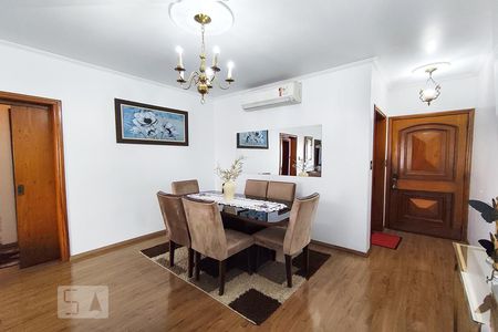 Apartamento à venda com 149m², 3 quartos e 4 vagas Apartamento à venda com 149m², 3 quartos e 4 vagasSala de Jantar