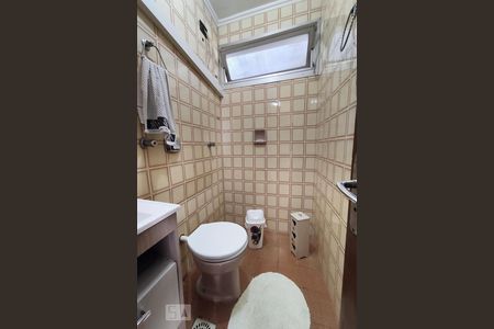 Apartamento à venda com 149m², 3 quartos e 4 vagas Apartamento à venda com 149m², 3 quartos e 4 vagasBanheiro de Serviço