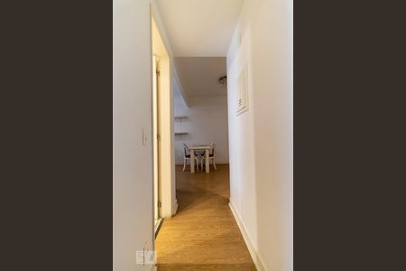 Corredor de kitnet/studio à venda com 1 quarto, 45m² em Jardim Paulista, São Paulo