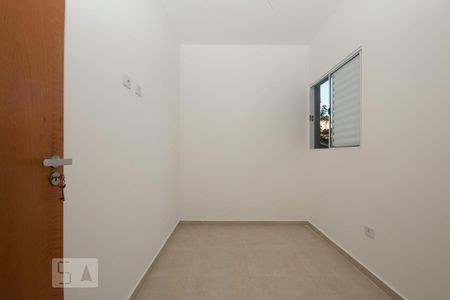 Quarto2 de apartamento para alugar com 2 quartos, 44m² em Parque Sevilha, São Paulo