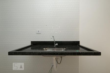 Cozinha de apartamento para alugar com 2 quartos, 44m² em Parque Sevilha, São Paulo