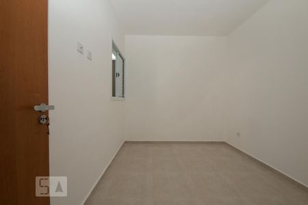 Quarto1 de apartamento para alugar com 2 quartos, 44m² em Parque Sevilha, São Paulo