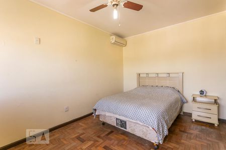 Suíte de apartamento à venda com 2 quartos, 102m² em Vila Ipiranga, Porto Alegre