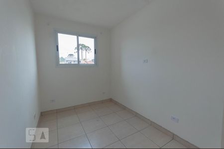 Quarto 1 de apartamento para alugar com 2 quartos, 40m² em Santo Antônio, São José dos Pinhais