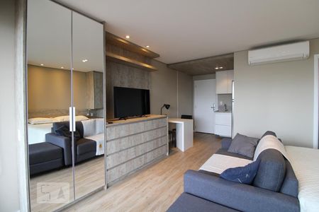 Sala de kitnet/studio para alugar com 1 quarto, 43m² em Brooklin Paulista, São Paulo