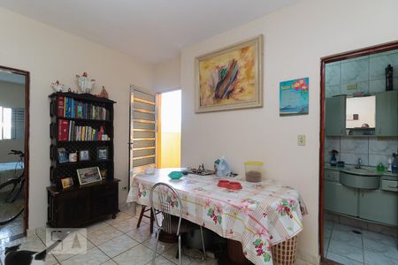 Sala 2 de casa à venda com 5 quartos, 200m² em Santo Antônio, Osasco