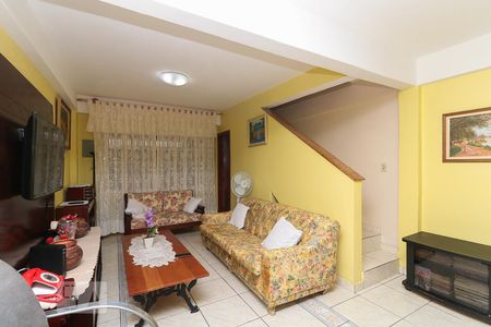 Sala 1 de casa à venda com 5 quartos, 200m² em Santo Antônio, Osasco