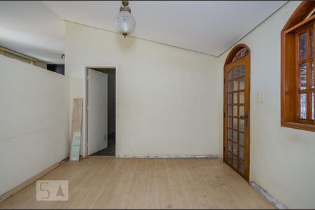 Sala 1 de casa à venda com 2 quartos, 250m² em Cinquentenario, Belo Horizonte