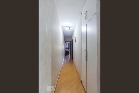 Corredor de casa à venda com 3 quartos, 125m² em Jardim das Vertentes, São Paulo