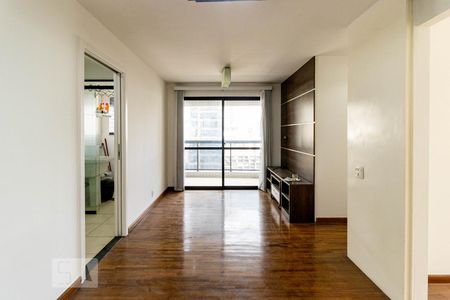 Sala de apartamento à venda com 2 quartos, 56m² em Vila Nova Conceição, São Paulo