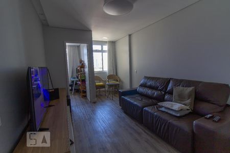 Sala 1 de apartamento à venda com 3 quartos, 120m² em Floresta, Belo Horizonte