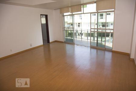 Sala de apartamento à venda com 3 quartos, 154m² em Jardim Guanabara, Rio de Janeiro