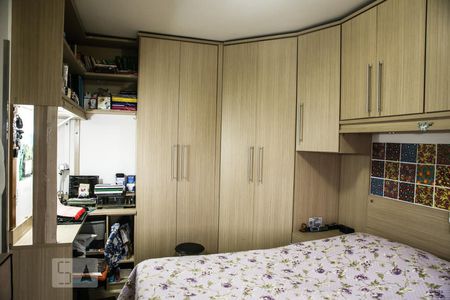 Quarto de apartamento à venda com 1 quarto, 97m² em Nonoai, Porto Alegre