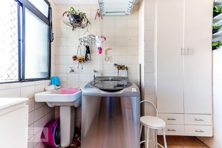 Apartamento à venda com 93m², 3 quartos e 2 vagas Apartamento à venda com 93m², 3 quartos e 2 vagasÁrea de Serviço