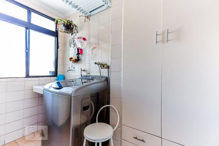 Apartamento à venda com 93m², 3 quartos e 2 vagas Apartamento à venda com 93m², 3 quartos e 2 vagasÁrea de Serviço