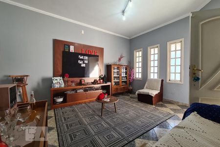 Sala de Estar de casa para alugar com 4 quartos, 147m² em Wanel Ville, Sorocaba