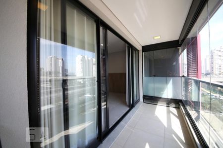 Varanda  de apartamento para alugar com 1 quarto, 38m² em Campo Belo, São Paulo