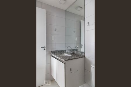 Banheiro de kitnet/studio para alugar com 1 quarto, 34m² em Brás, São Paulo