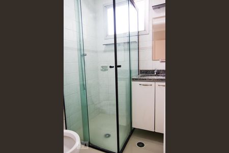 Banheiro da Suíte de apartamento para alugar com 3 quartos, 90m² em Campestre, Santo André