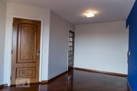 Sala de apartamento à venda com 3 quartos, 74m² em Planalto Paulista, São Paulo