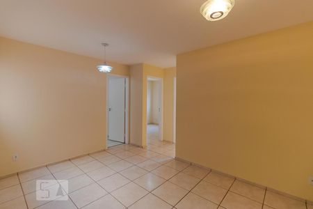 Sala de apartamento à venda com 2 quartos, 60m² em Vila Industrial, Campinas