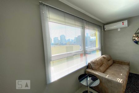 Sala de kitnet/studio para alugar com 1 quarto, 30m² em Rio Branco, Novo Hamburgo