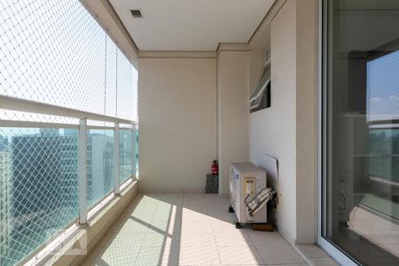 Varanda de kitnet/studio para alugar com 1 quarto, 65m² em Cerqueira César, São Paulo