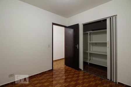 Quarto 1 de casa para alugar com 3 quartos, 200m² em Vila Carrão, São Paulo