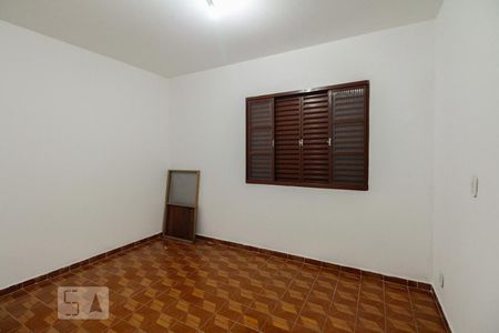 Quarto 2 de casa para alugar com 3 quartos, 200m² em Vila Carrão, São Paulo