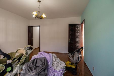 Sala de casa para alugar com 3 quartos, 200m² em Vila Carrão, São Paulo