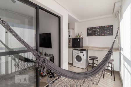 Sacada de apartamento à venda com 1 quarto, 40m² em Continental, Osasco