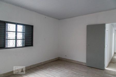 Quarto 1 de casa para alugar com 2 quartos, 180m² em Vila Oratório, São Paulo