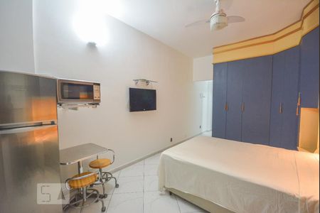 Sala/Quarto de kitnet/studio para alugar com 1 quarto, 27m² em Flamengo, Rio de Janeiro