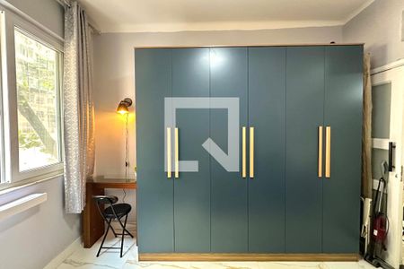 Quarto 1 de apartamento para alugar com 1 quarto, 40m² em Leme, Rio de Janeiro