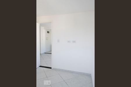 QUARTO 1 de apartamento para alugar com 2 quartos, 42m² em Vila Miriam, São Paulo