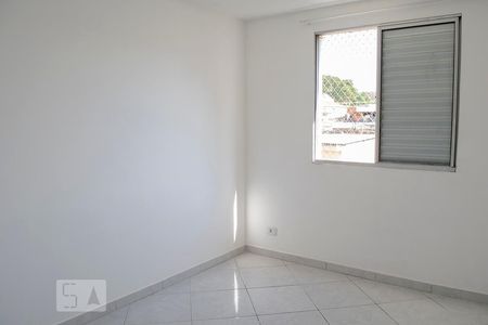 QUARTO 1 de apartamento para alugar com 2 quartos, 42m² em Vila Miriam, São Paulo