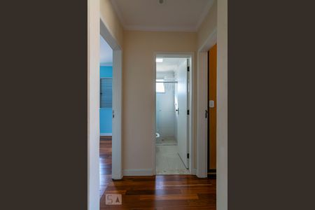 Corredor de apartamento para alugar com 2 quartos, 62m² em Vila Aricanduva, São Paulo