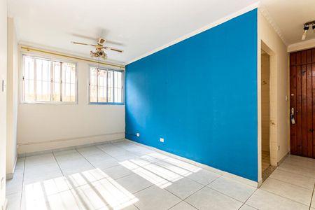 Sala  de apartamento para alugar com 2 quartos, 56m² em Vila Sílvia, São Paulo