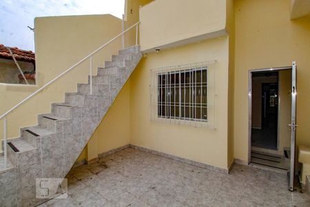 Casa à venda com 196m², 4 quartos e 3 vagas Casa à venda com 196m², 4 quartos e 3 vagasQuintal