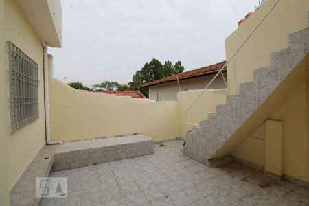 Casa à venda com 196m², 4 quartos e 3 vagas Casa à venda com 196m², 4 quartos e 3 vagasQuintal