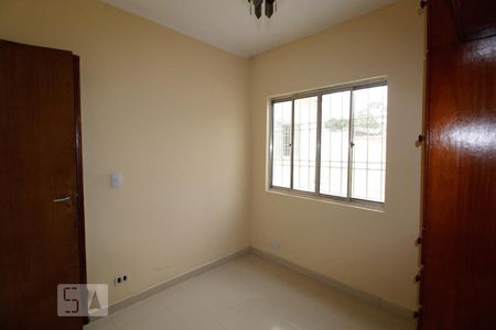 Casa à venda com 196m², 4 quartos e 3 vagas Casa à venda com 196m², 4 quartos e 3 vagasQuarto 2