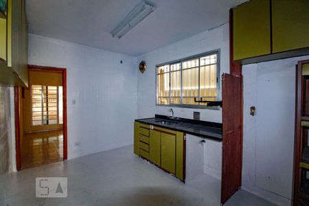 Casa à venda com 196m², 4 quartos e 3 vagas Casa à venda com 196m², 4 quartos e 3 vagasCozinha