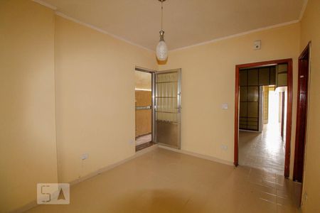 Casa à venda com 196m², 4 quartos e 3 vagasSala