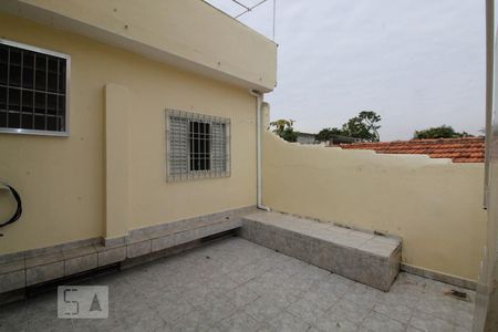 Casa à venda com 196m², 4 quartos e 3 vagas Casa à venda com 196m², 4 quartos e 3 vagasQuintal