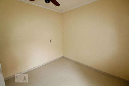 Casa à venda com 196m², 4 quartos e 3 vagas Casa à venda com 196m², 4 quartos e 3 vagasQuarto de Serviço