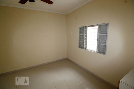 Casa à venda com 196m², 4 quartos e 3 vagas Casa à venda com 196m², 4 quartos e 3 vagasQuarto de Serviço