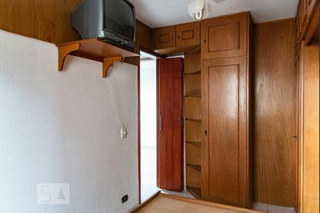 Quarto 1 de apartamento para alugar com 2 quartos, 53m² em Parque do Estado, São Paulo