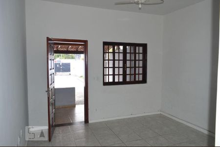 Sala de casa para alugar com 2 quartos, 80m² em Piratininga, Niterói