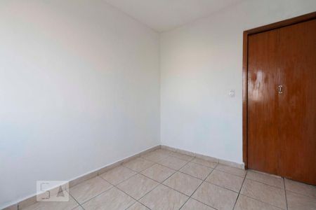 Quarto 1 de apartamento para alugar com 2 quartos, 55m² em Conjunto Residencial José Bonifácio, São Paulo