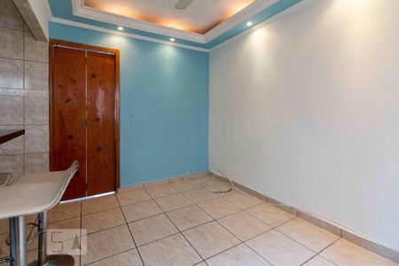 Sala de apartamento para alugar com 2 quartos, 55m² em Conjunto Residencial José Bonifácio, São Paulo